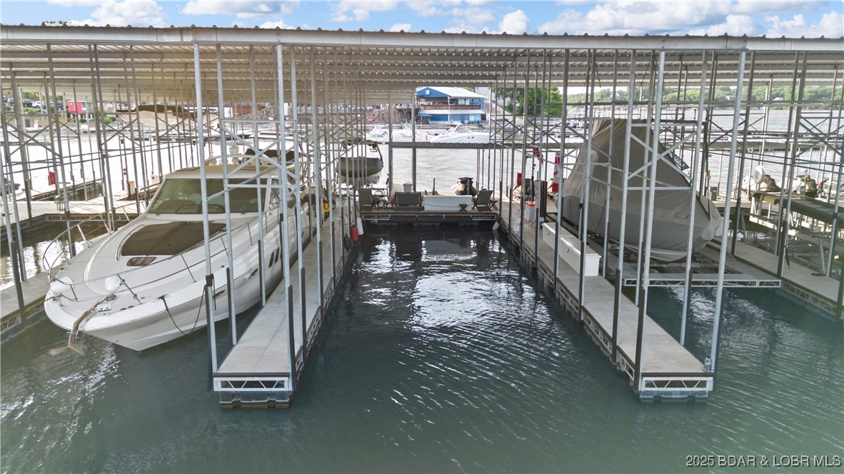 The Hamptons Condominium - Residential