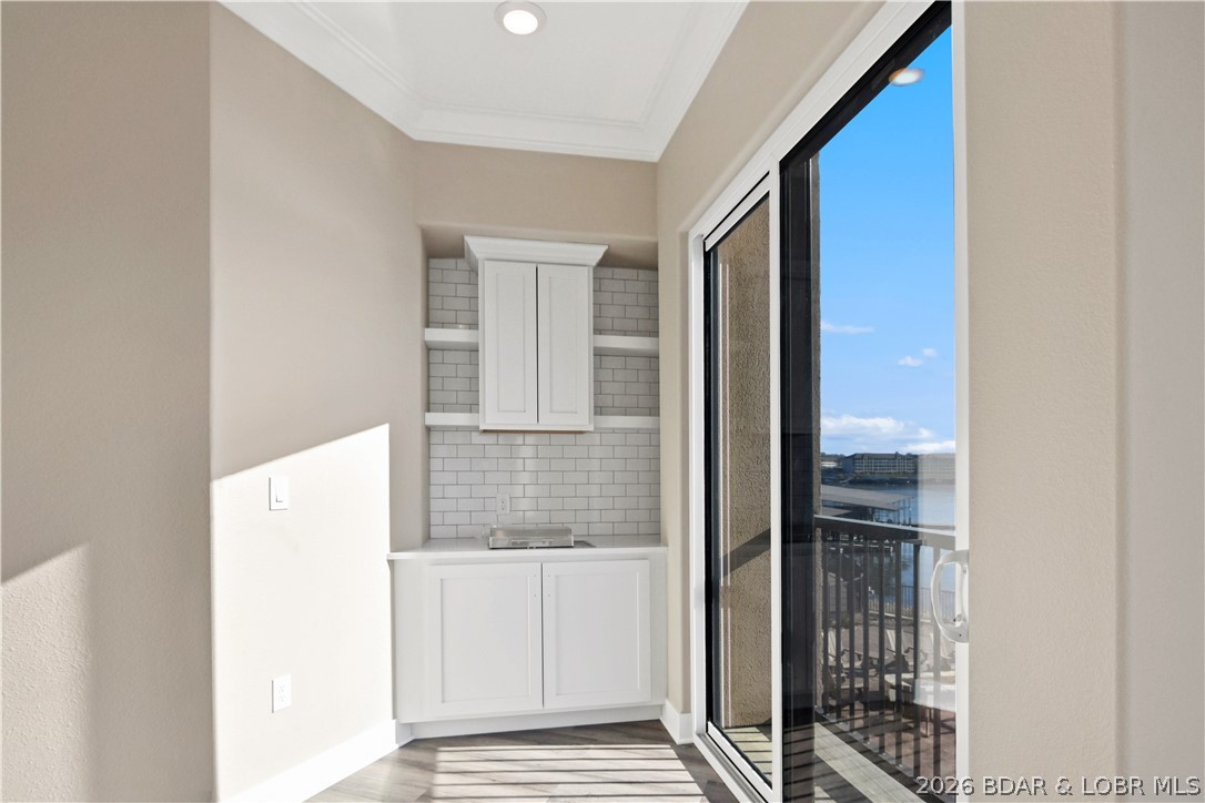 The Hamptons Condominium - Residential