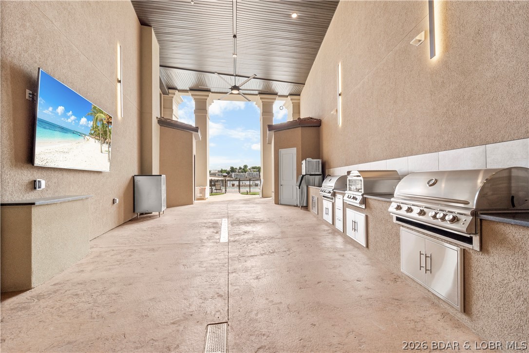 The Hamptons Condominium - Residential