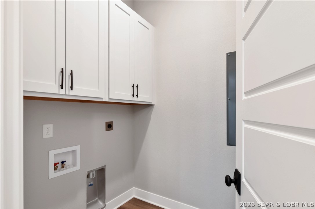 The Hamptons Condominium - Residential