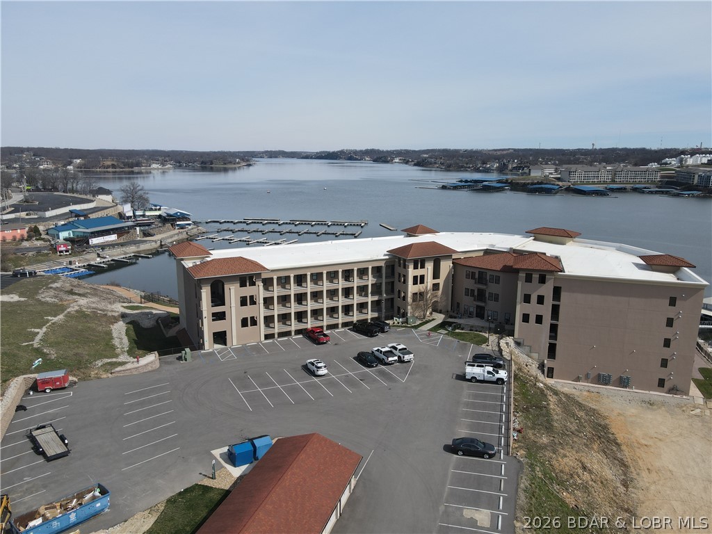 The Hamptons Condominium - Residential