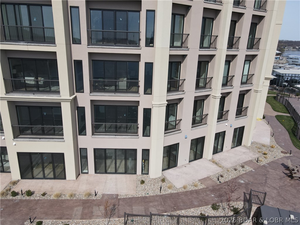 The Hamptons Condominium - Residential