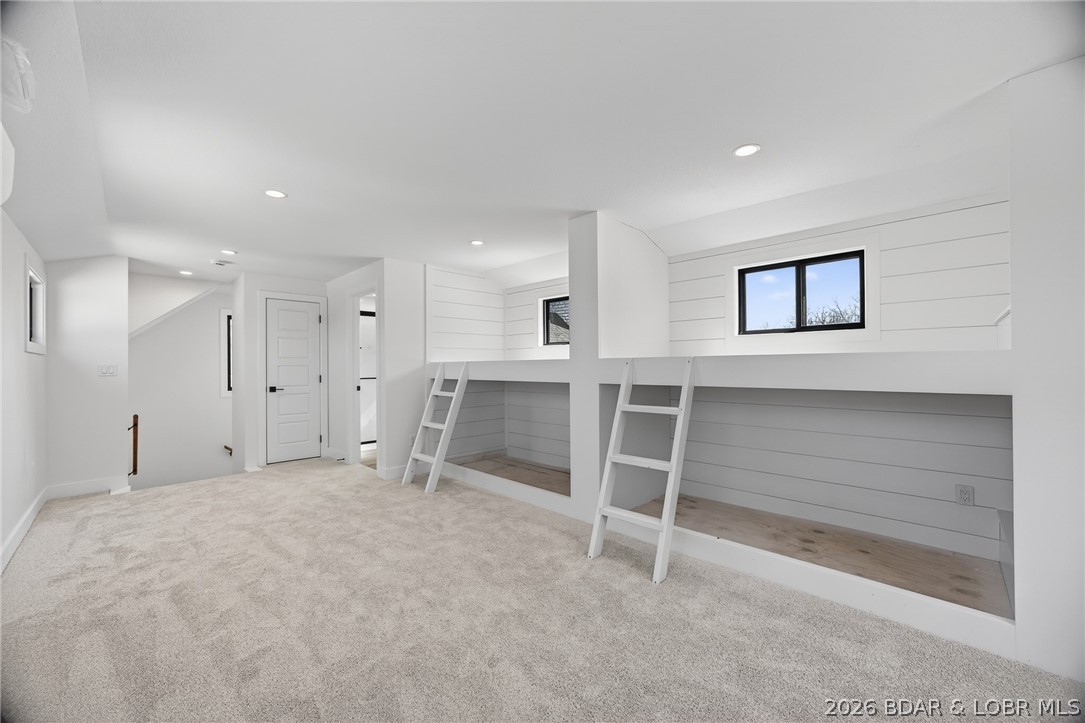 Arrowridge Shores - Residential