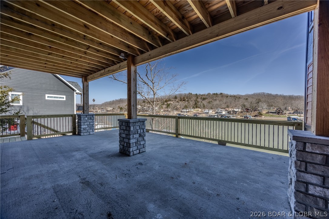 Arrowridge Shores - Residential