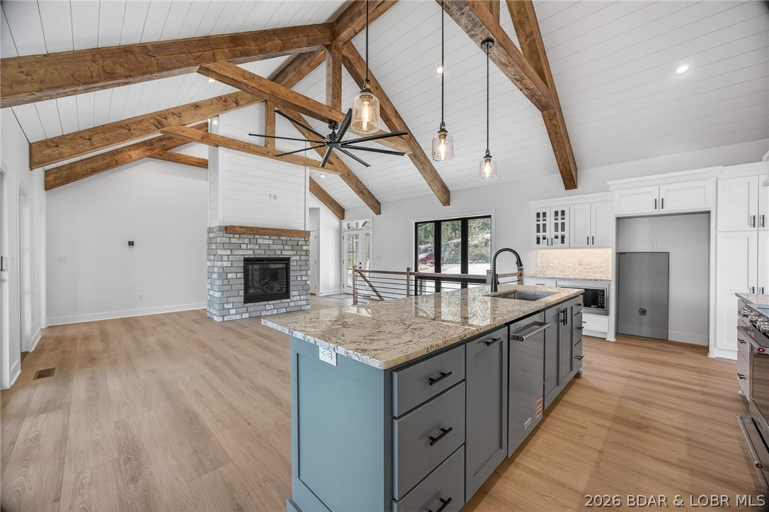 Arrowridge Shores - Residential