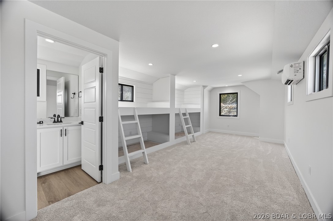 Arrowridge Shores - Residential