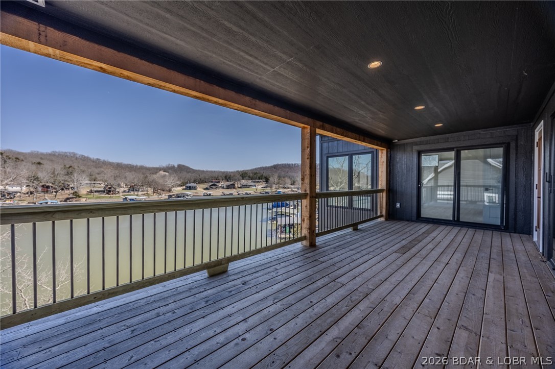 Arrowridge Shores - Residential