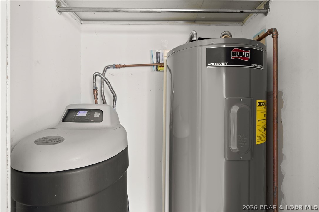 El Tampa Acres - Residential