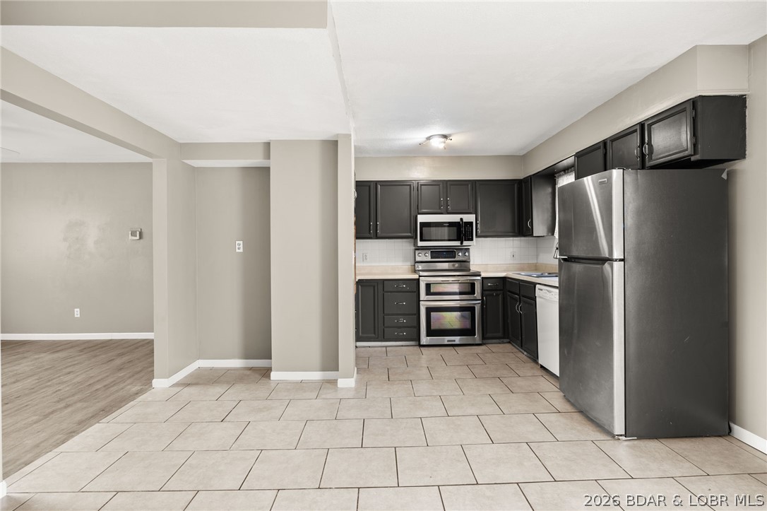 El Tampa Acres - Residential