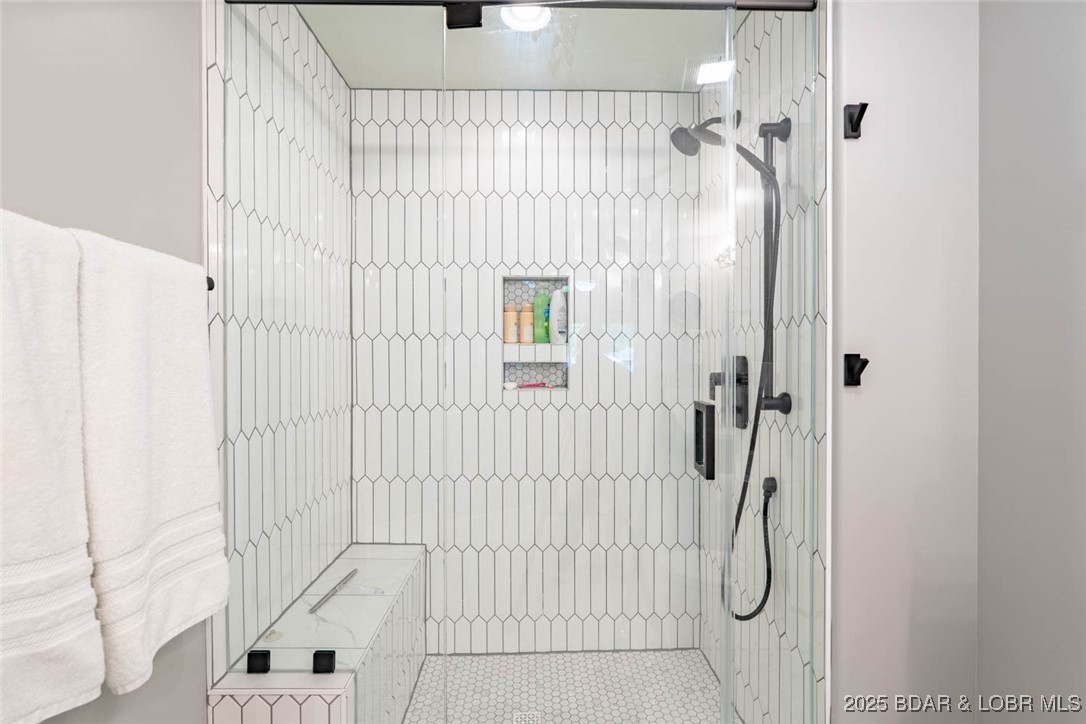 Country Club Cove - Residential