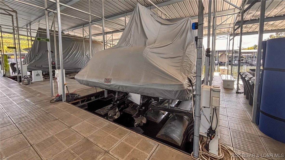 Country Club Cove - Residential