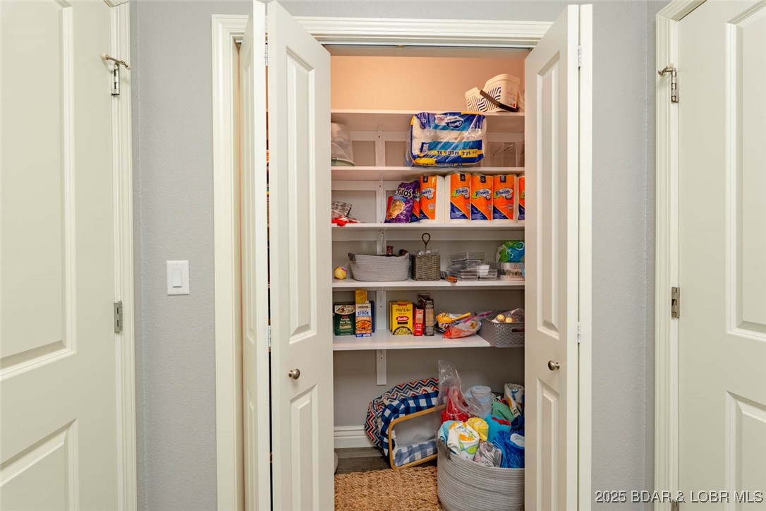 Country Club Cove - Residential