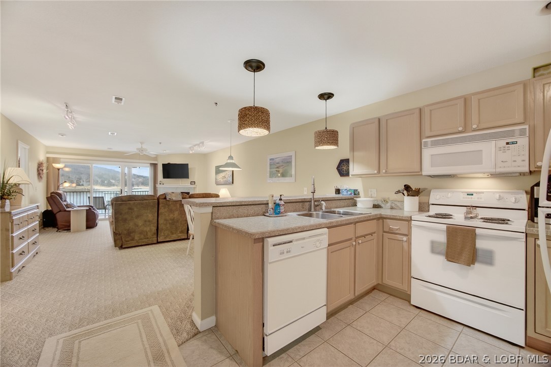 Cedar Glen Condominium - Residential