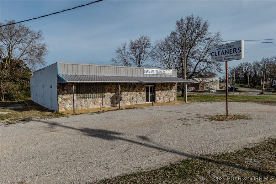 MOTIVATED SELLER!!!  BRING ALL OFFERS!!! Prime commercial property in the heart of Lebanon, featuring a 2,950 sq ft building on a 0.50-acre, level lot with 300 feet of road frontage. This high-visibility location offers easy access and is perfect for a wide range of businesses, including retail, office space, restaurant, or automotive use. The flat lot is ideal for development or modification, with ample parking and all major utilities available. Zoned for commercial use, this property offers an unbeatable location with endless potential. Don’t miss this rare opportunity!