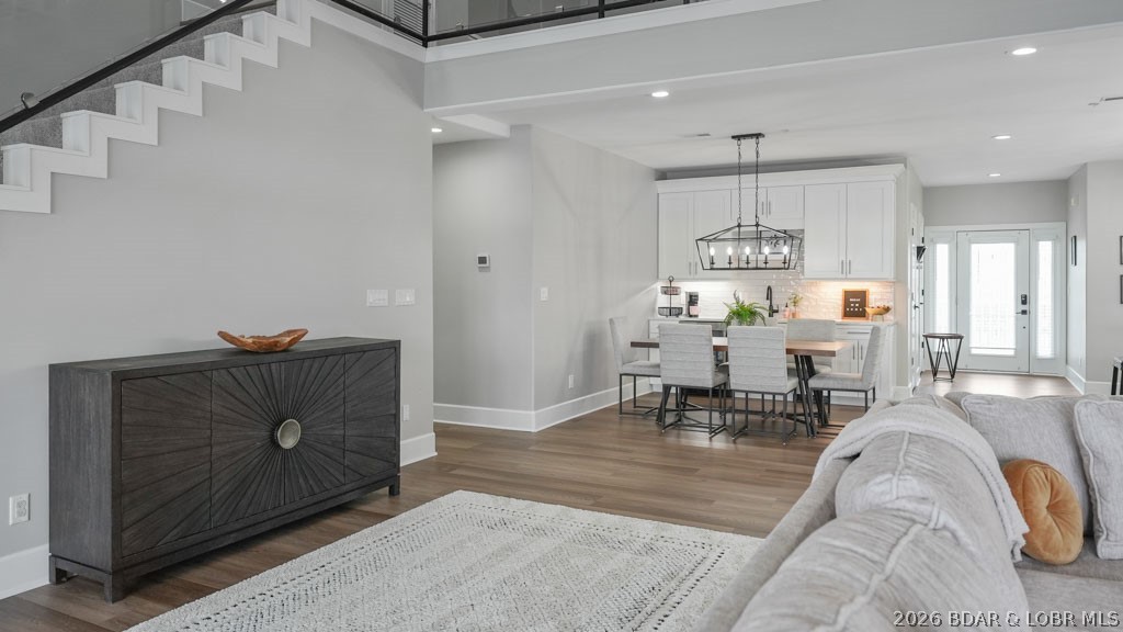 Stoneledge Condominium - Residential