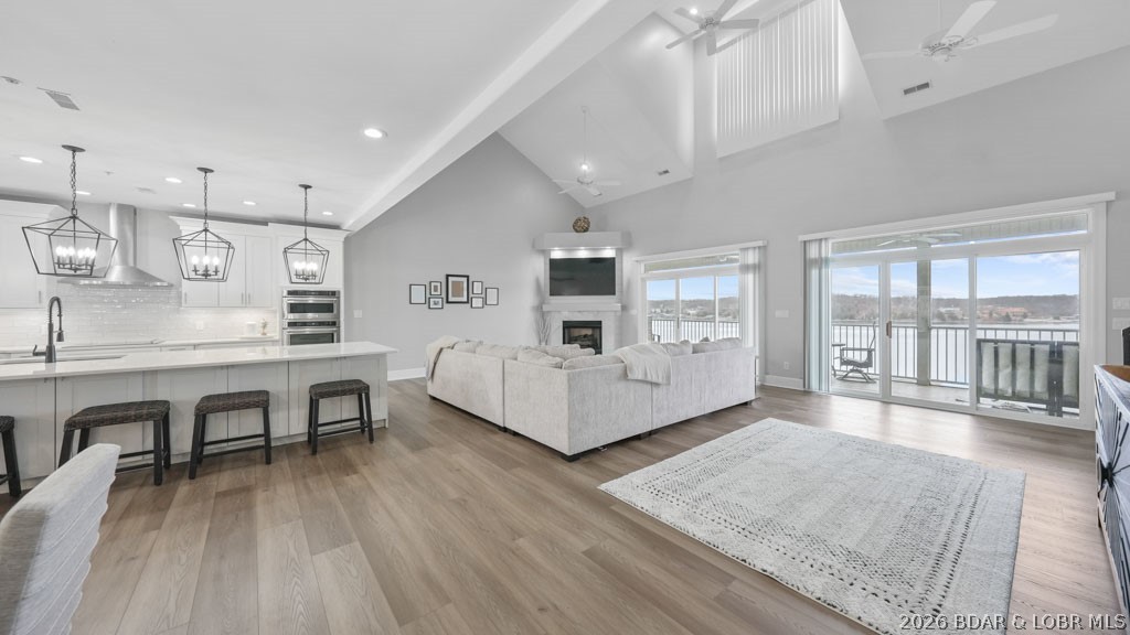 Stoneledge Condominium - Residential