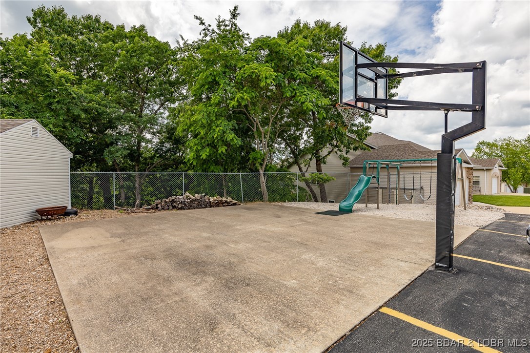 Villas At Grandview - Residential