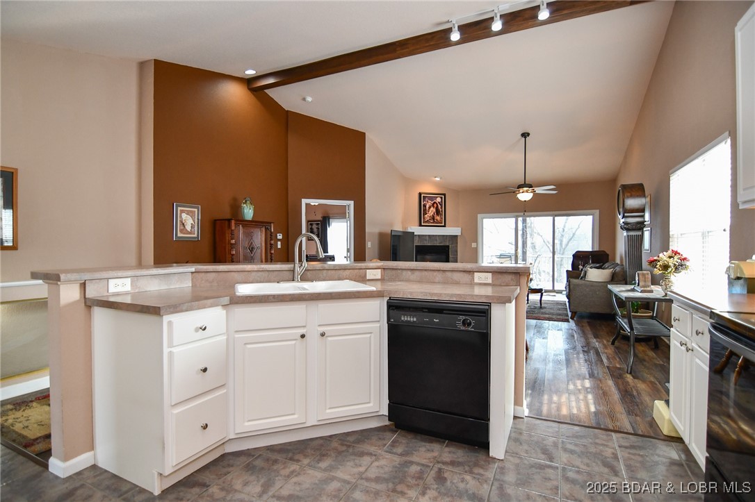 Villas At Grandview - Residential