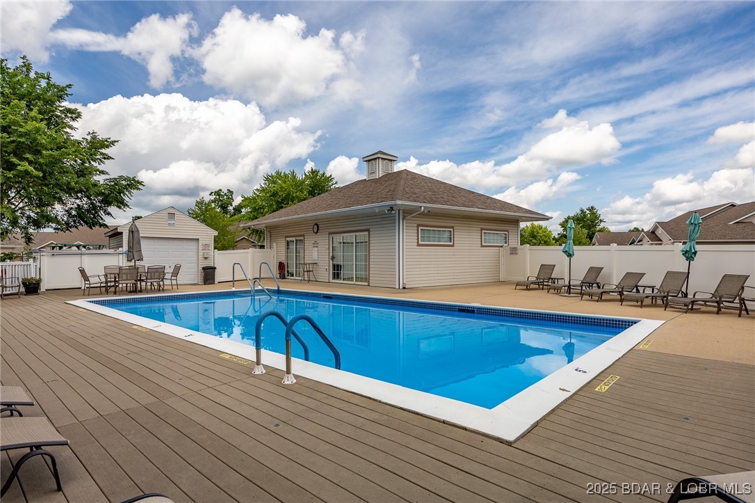 Villas At Grandview - Residential