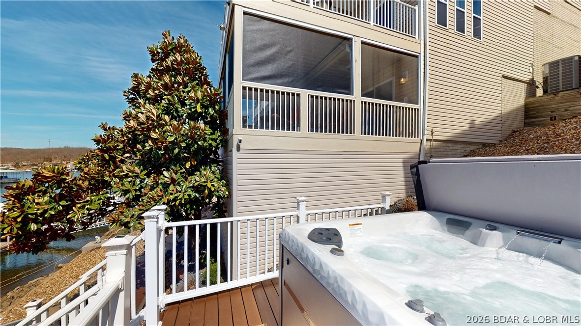 Shawnee Bend No. 5 - Residential