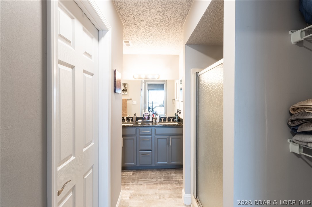 Four Seasons Racqt-Cntry Club - Residential