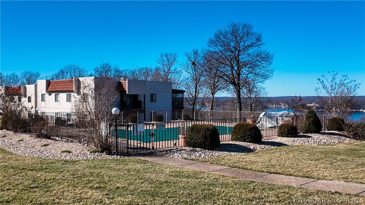 Four Seasons Racqt-Cntry Club - Residential