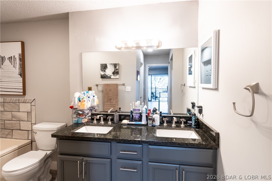 Four Seasons Racqt-Cntry Club - Residential