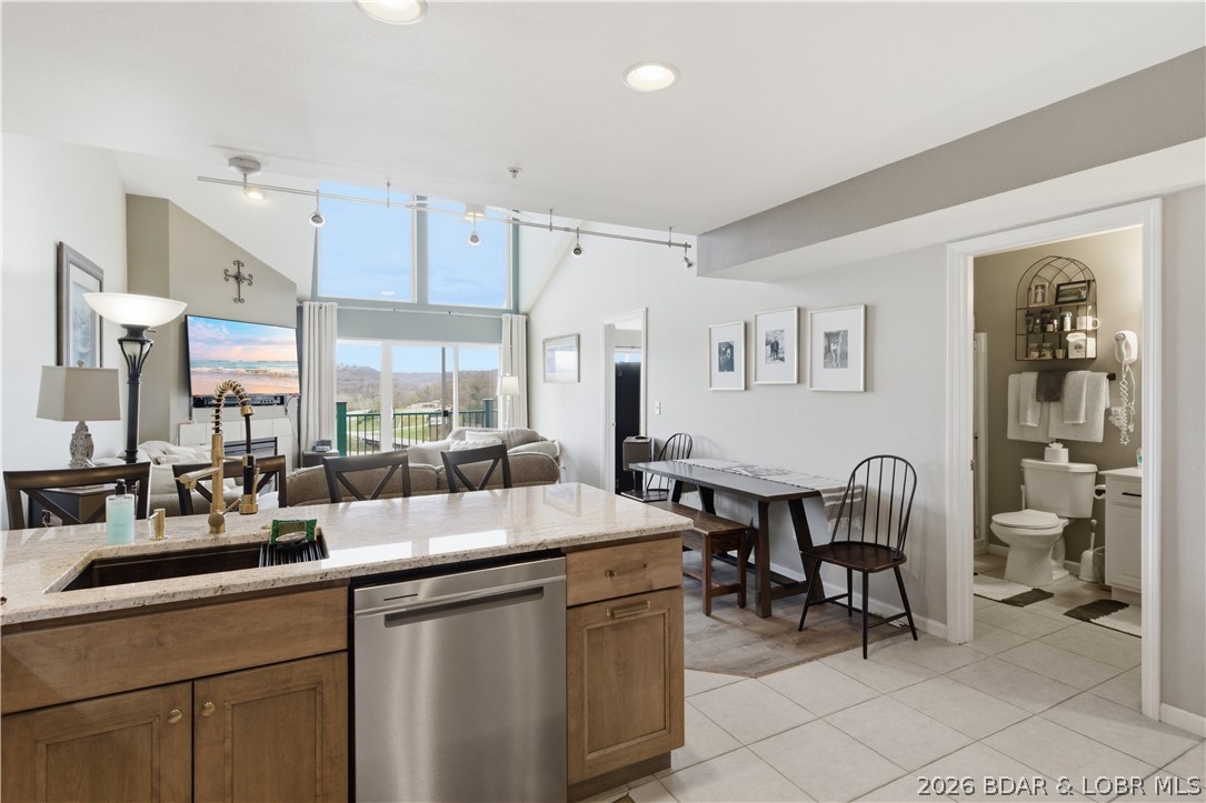 Cedar Heights Condominium - Residential