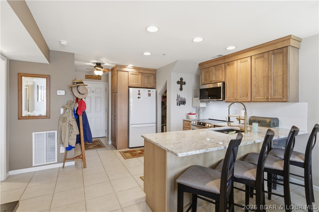 Cedar Heights Condominium - Residential