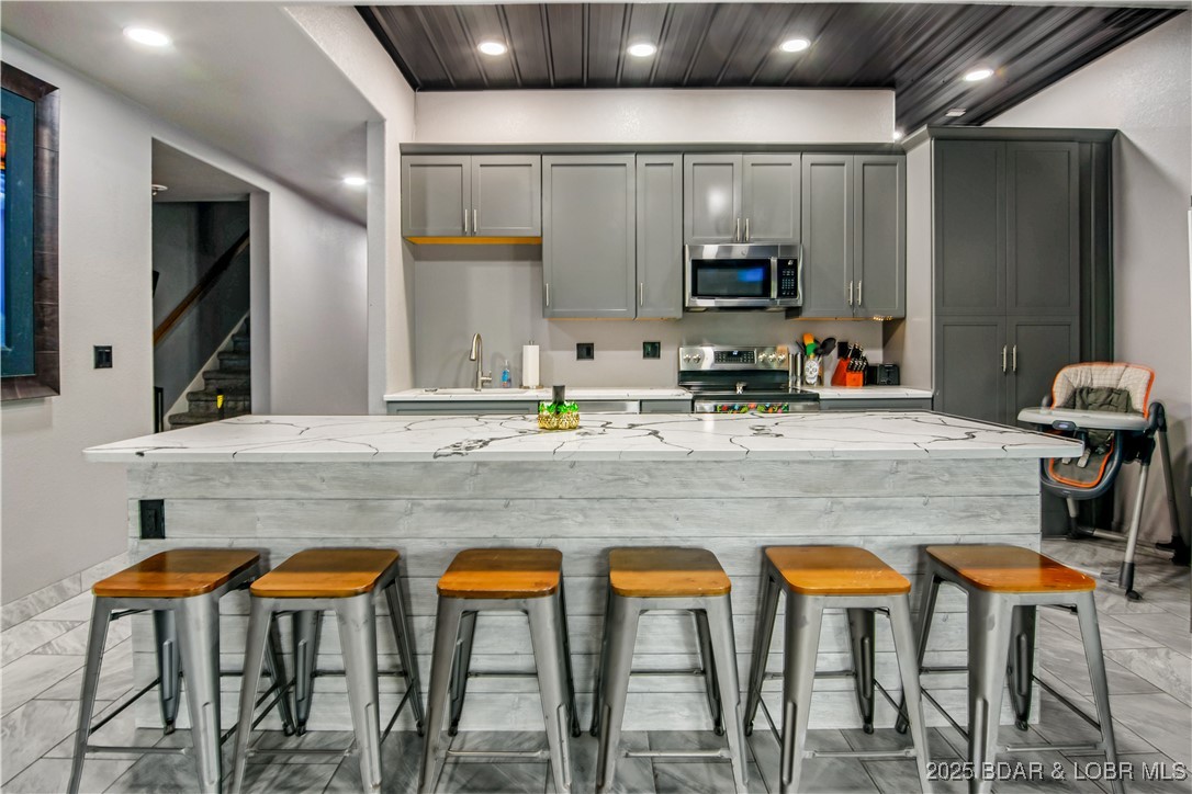 Linn Creek, Missouri 65052, United States, 4 Bedrooms Bedrooms, ,4 BathroomsBathrooms,Residential,Active,161250