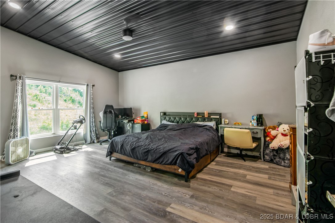 Linn Creek, Missouri 65052, United States, 4 Bedrooms Bedrooms, ,4 BathroomsBathrooms,Residential,Active,161250