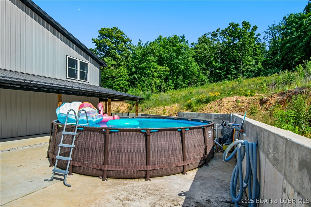 Linn Creek, Missouri 65052, United States, 4 Bedrooms Bedrooms, ,4 BathroomsBathrooms,Residential,Active,161250