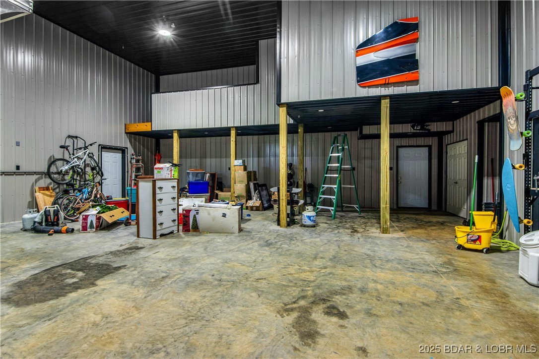 Linn Creek, Missouri 65052, United States, 4 Bedrooms Bedrooms, ,4 BathroomsBathrooms,Residential,Active,161250