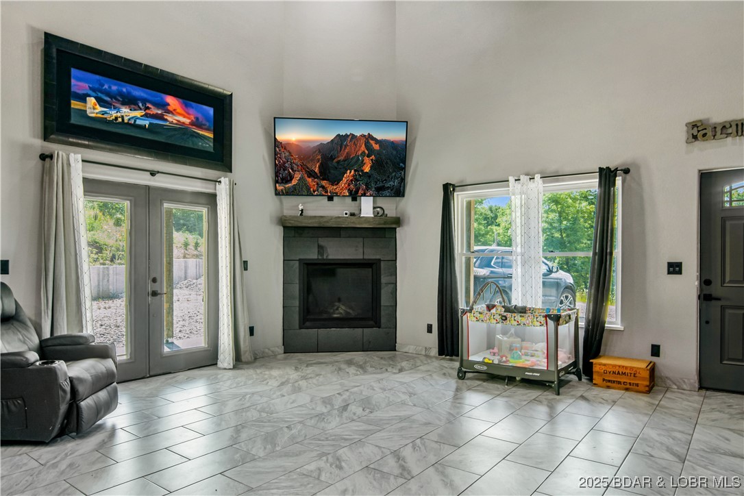 Linn Creek, Missouri 65052, United States, 4 Bedrooms Bedrooms, ,4 BathroomsBathrooms,Residential,Active,161250