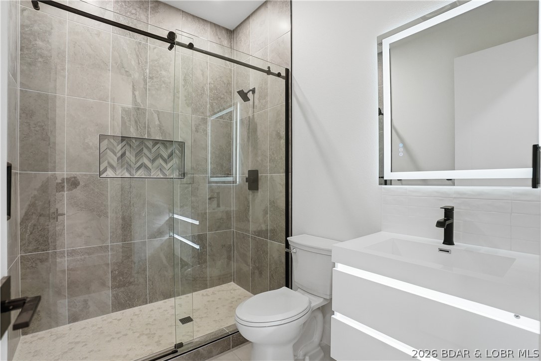 Grand Point No. 2 - Residential