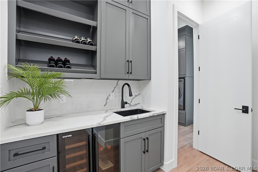 Grand Point No. 2 - Residential