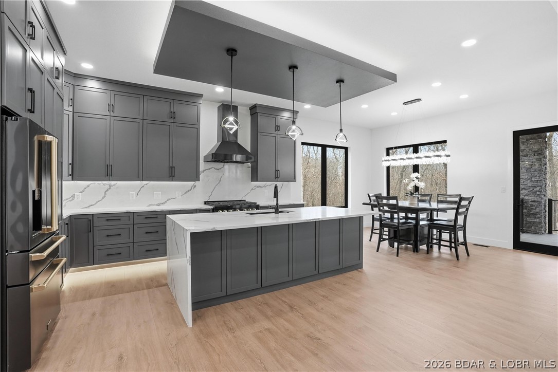 Grand Point No. 2 - Residential