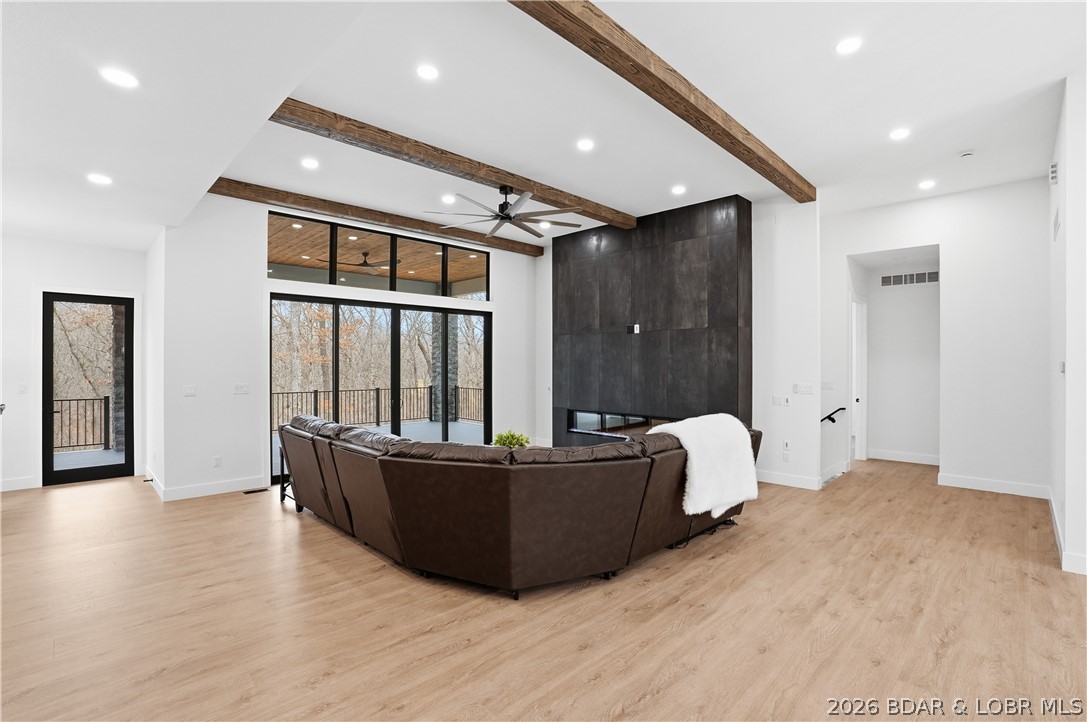 Grand Point No. 2 - Residential