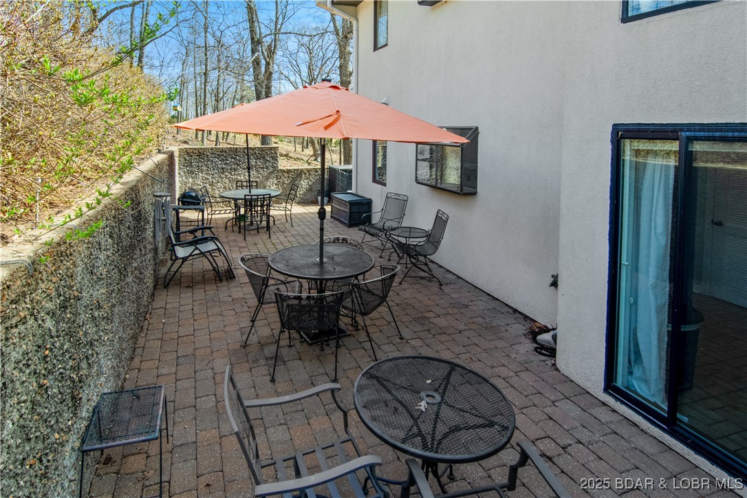 Lake Ozark, Missouri 65049, United States, 2 Bedrooms Bedrooms, ,2 BathroomsBathrooms,Residential,Active,98410