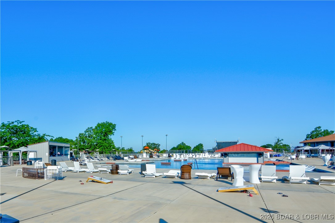 Lake Ozark, Missouri 65049, United States, 2 Bedrooms Bedrooms, ,2 BathroomsBathrooms,Residential,Active,98410