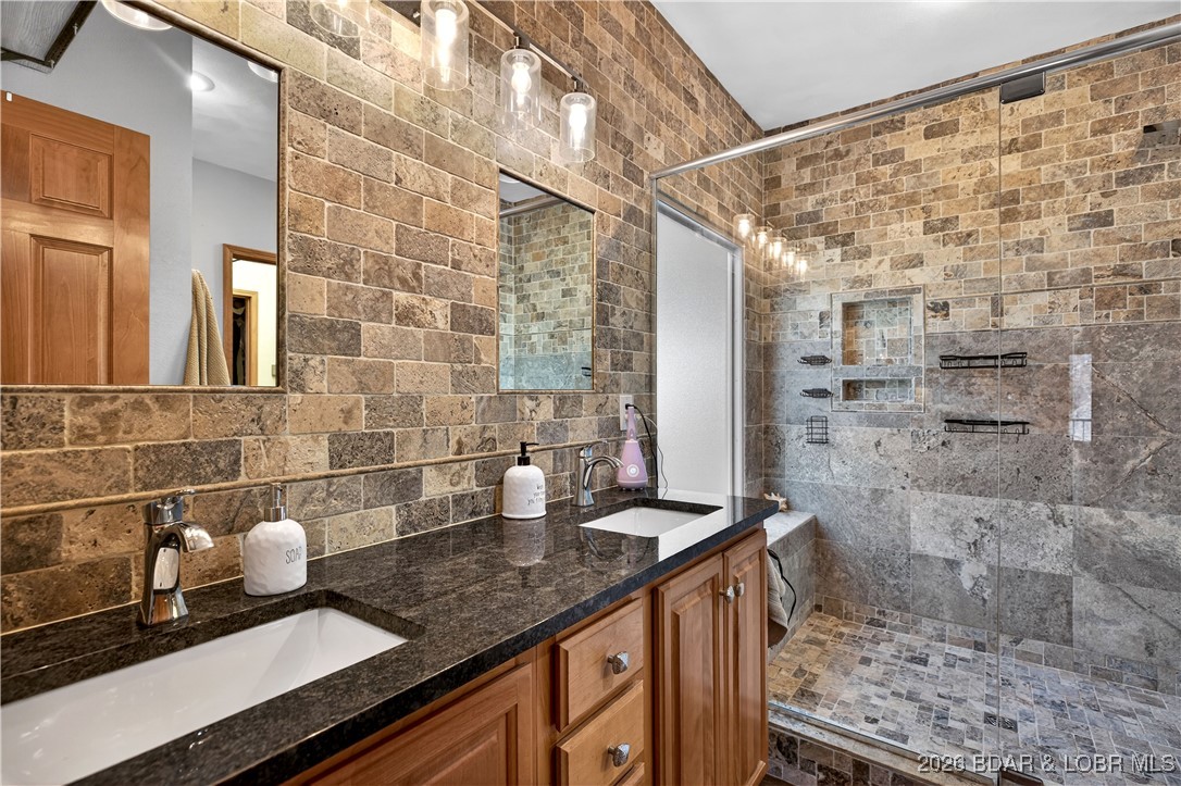 Palisades Point #4 - Residential