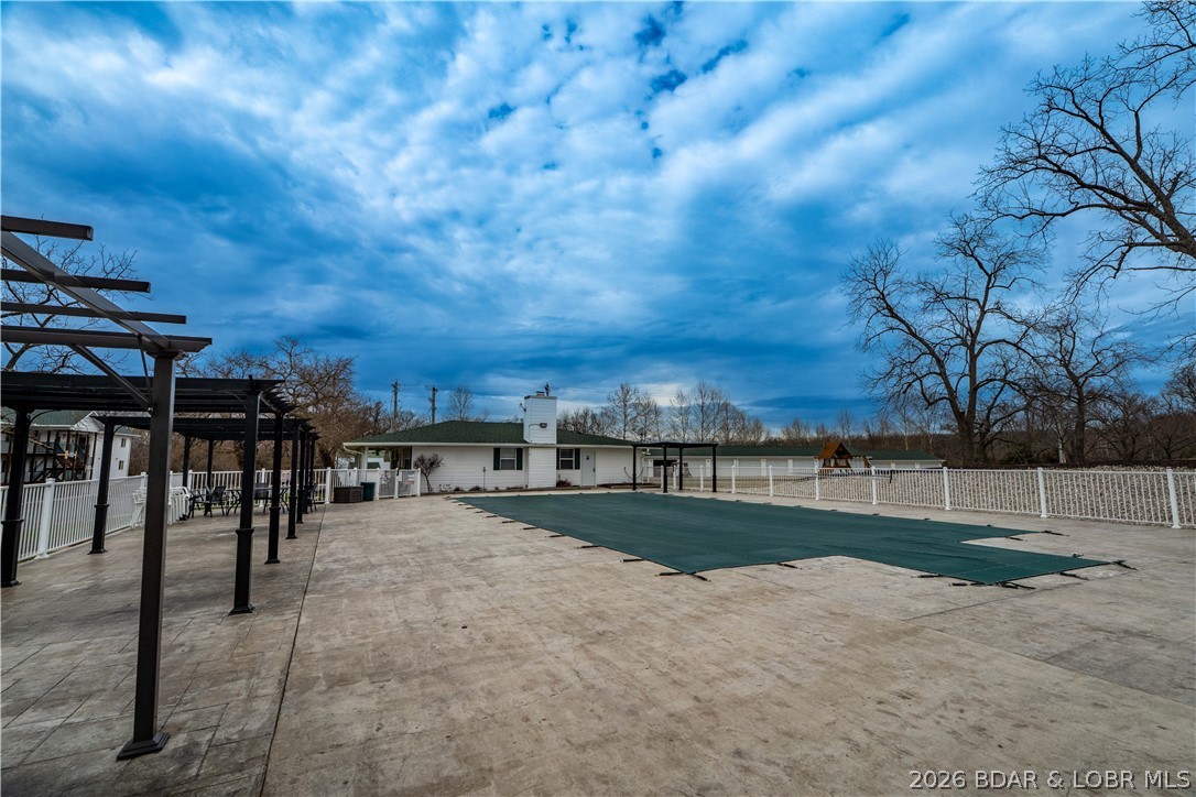 Park Place On The Lake - Residential