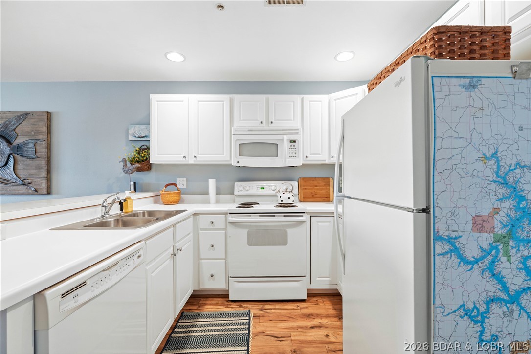 Park Place On The Lake - Residential