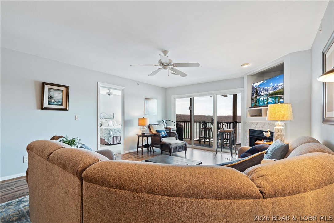 Park Place On The Lake - Residential