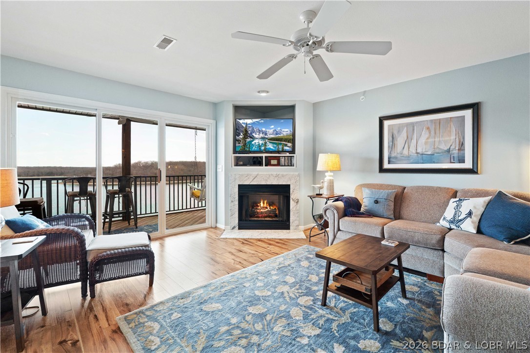 Park Place On The Lake - Residential