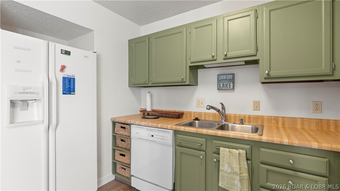 Waters Edge Condominium - Residential