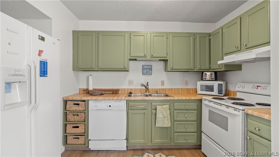 Waters Edge Condominium - Residential