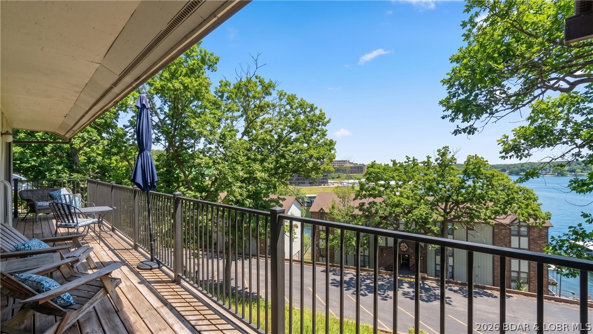 Waters Edge Condominium - Residential