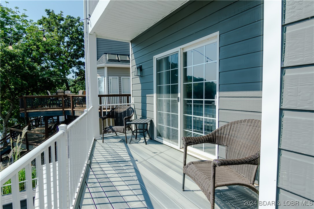 Sunrise Beach, Missouri 65079, United States, 4 Bedrooms Bedrooms, ,4 BathroomsBathrooms,Residential,Contingent,45417