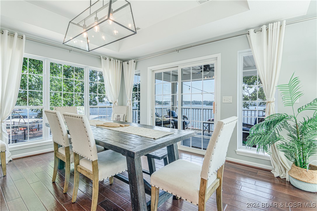 Sunrise Beach, Missouri 65079, United States, 4 Bedrooms Bedrooms, ,4 BathroomsBathrooms,Residential,Contingent,45417